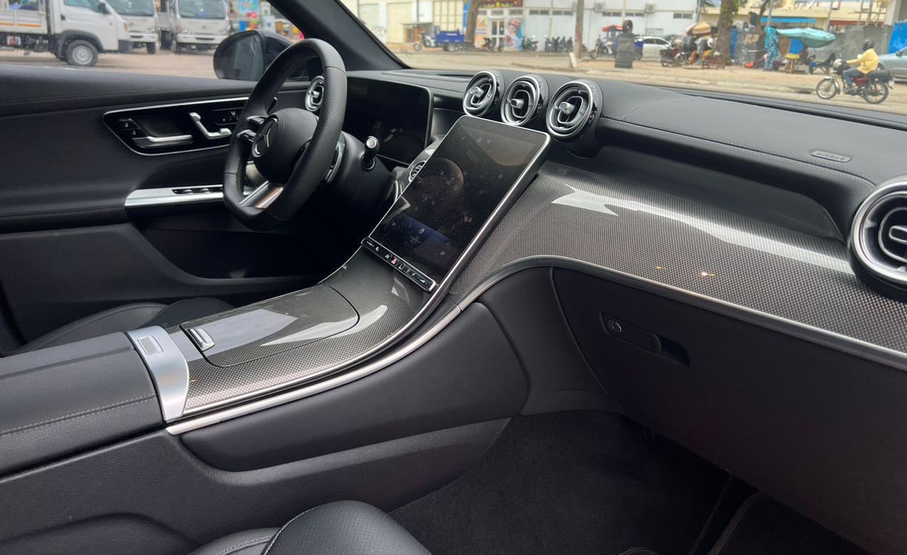 MERCEDES-BENZ GLC 300 - Vue supplémentaire