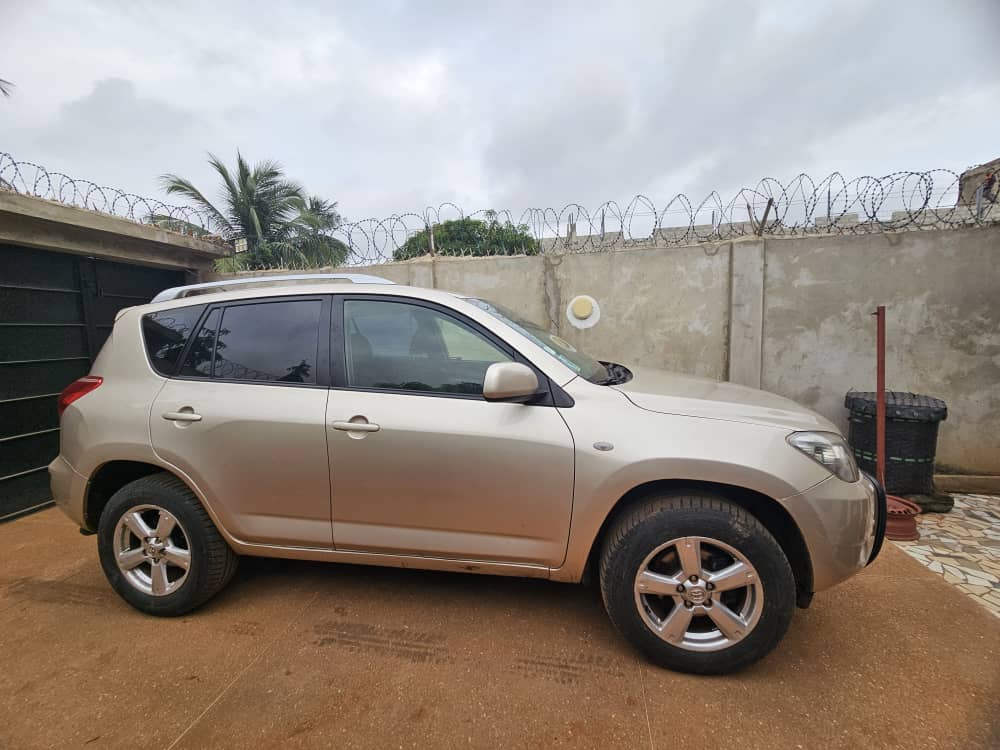 TOYOTA RAV4 2012 - Vue supplémentaire