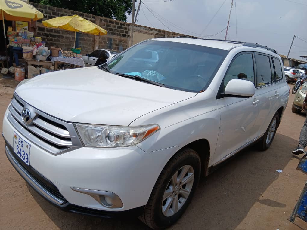 TOYOTA HIGHLANDER 2013