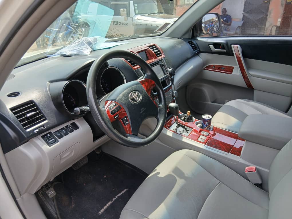 TOYOTA HIGHLANDER 2013 - Vue supplémentaire